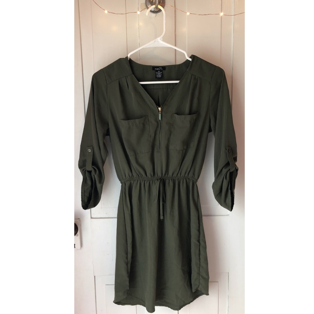 Olive Green Quarter-Sleeve Zip-Up Midi Dress